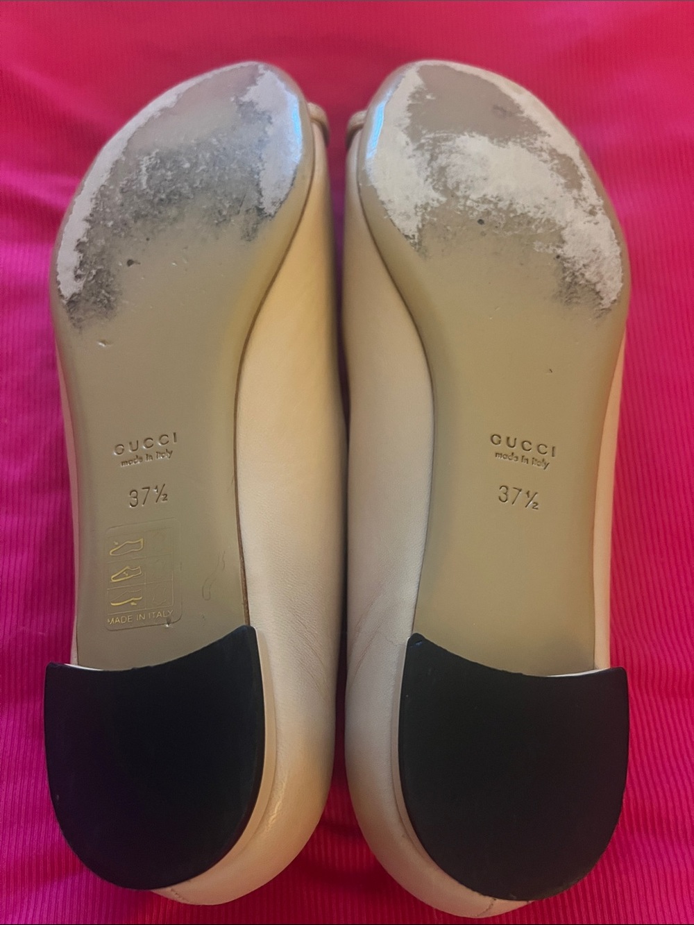 Gucci Beige Leather Peep-Toe Flats with Silver Chain Accent - Picture 4 of 4